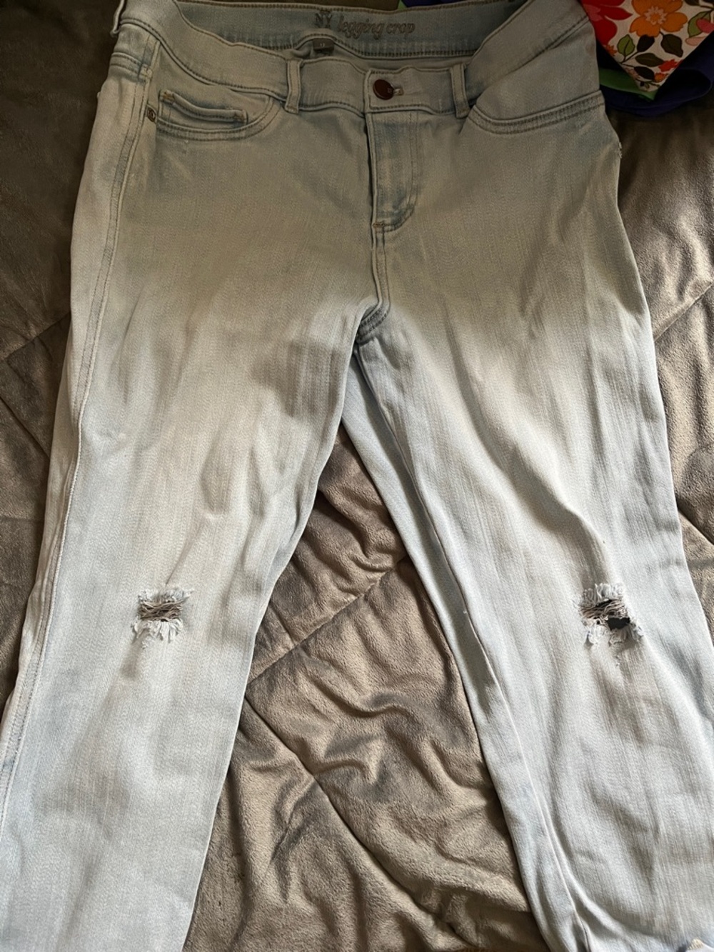 New York & Company Light Wash Cropped Ankle Jeans